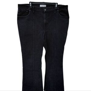 8281....Women's Abercrombie & Fitch Black Denim Flare Jeans Size 34/18r